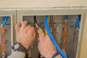 electrical outlet repairs